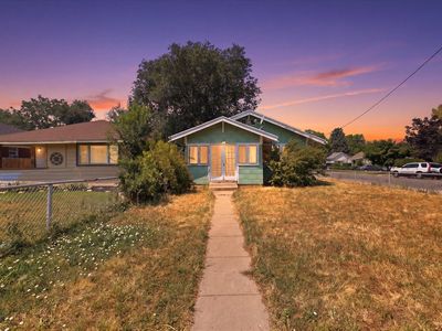 931 Orchard Ave
