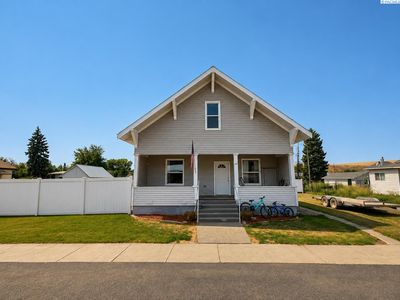 Property at 309 G St, Endicott, WA