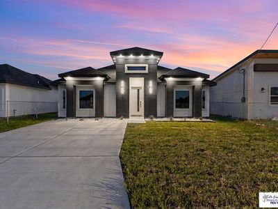 308 Valencia Dr