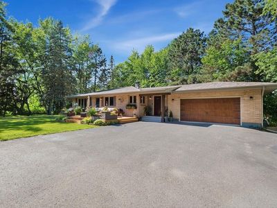 63 Bruce Cir