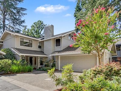 2002 University Park Dr
