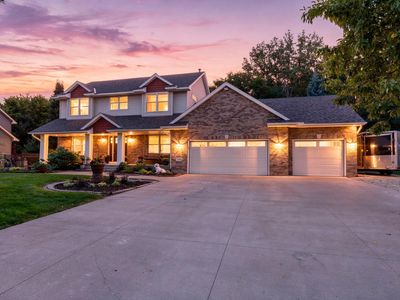 5845 Bayberry Dr