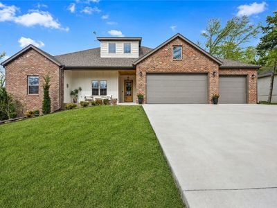 4 Moreton Ln