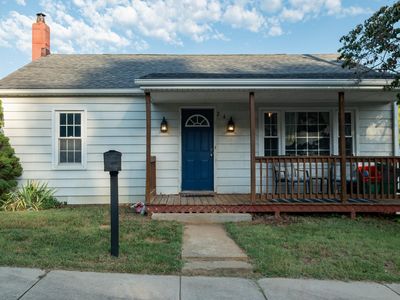 204 Lake Ave