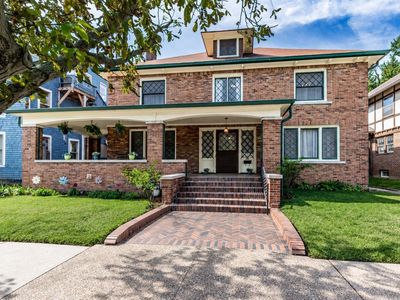 731 SE Riverside Dr