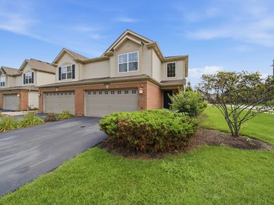 Property at 1541 Pauline Cir, Mundelein, IL