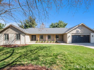 7667 Apple Hill Ct SE