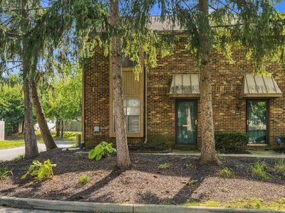 Property at 6159 Stornoway Dr S, Columbus, OH