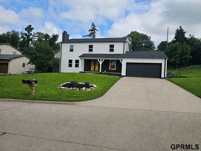 3808 Grebe St