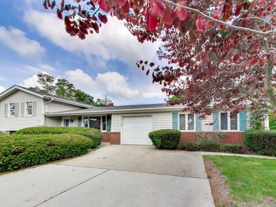 Property at 5455 S Catherine Ave, Countryside, IL