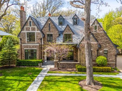 231 Woodlawn Ave