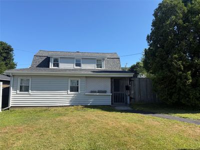 9 Chamberlain St
