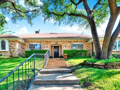 1908 Edgewater Dr