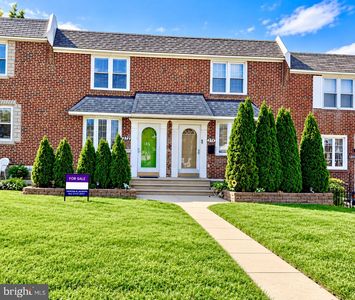 272 Westbrook Dr