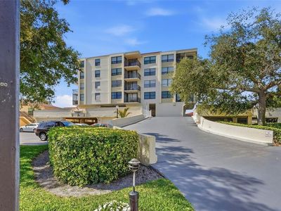 6180 SUN BOULEVARD #307