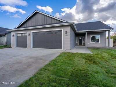 1610 Green Crest Way