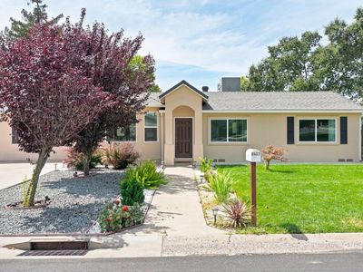 2627 La France Dr