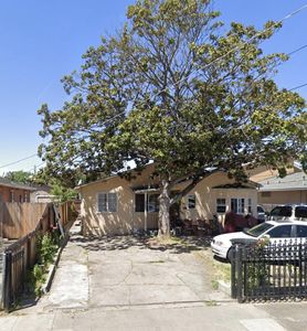 2351 Ralmar Ave