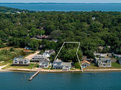 298 E Montauk Hwy