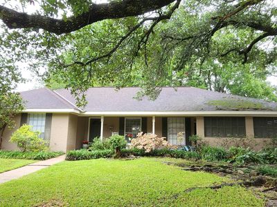 417 Elmwood Dr