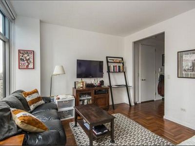 250 E 54th St APT 22B