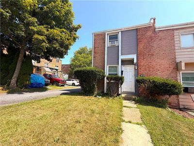 164 E Elm St