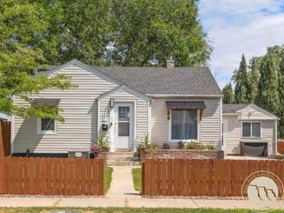 307 4th Ave