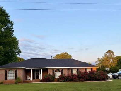 143 Forest Cir
