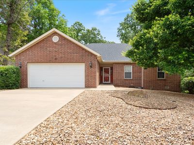 33 Mansfield Dr