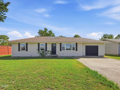 Property at 2300 Sunset Ave, Baxter Springs, KS