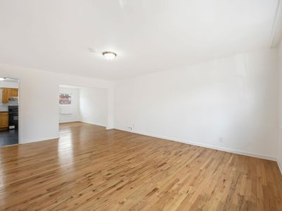 180 W 26th St