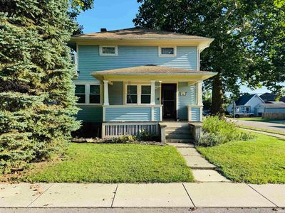 402 Elm St
