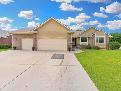 303 E Evergreen Ct