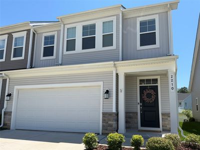 2210 Fallon Cir