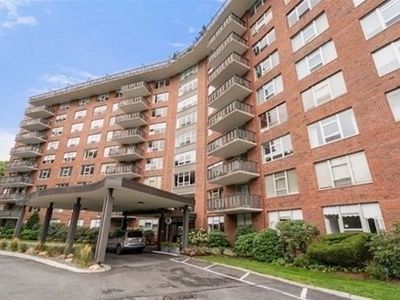 280 Boylston St APT 908