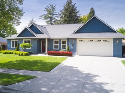 40 Costello Place