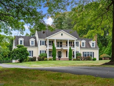 44 Country Acres Dr