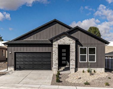 2943 Eleanor Ct