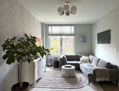 101 E 2nd St #5D