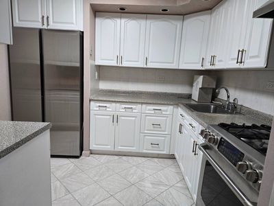 2 Bay Club Dr APT 14B
