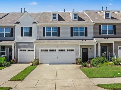 856 Pryor St