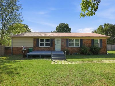 4228 Valley Cir