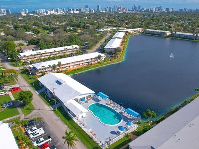 820 SW 11th Ave APT 4B