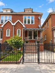 95 E 56th Street