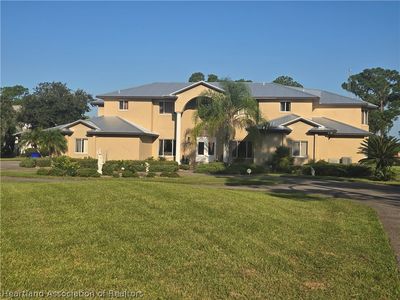 2305 Fairway Ln