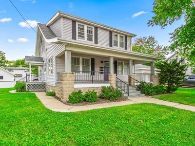 309 E Adams St
