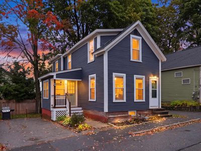 12 Perry Avenue