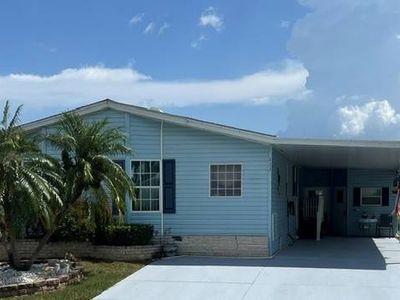 111 Alamanda Ln