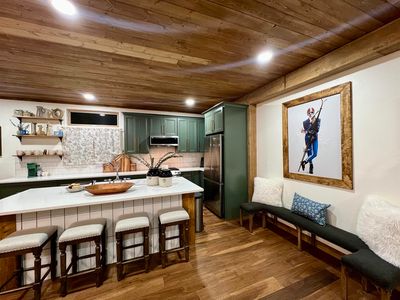 3465 Mountain View Blvd #11D