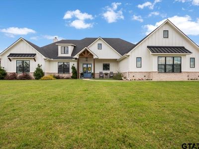 21517 Castle Rock Cir